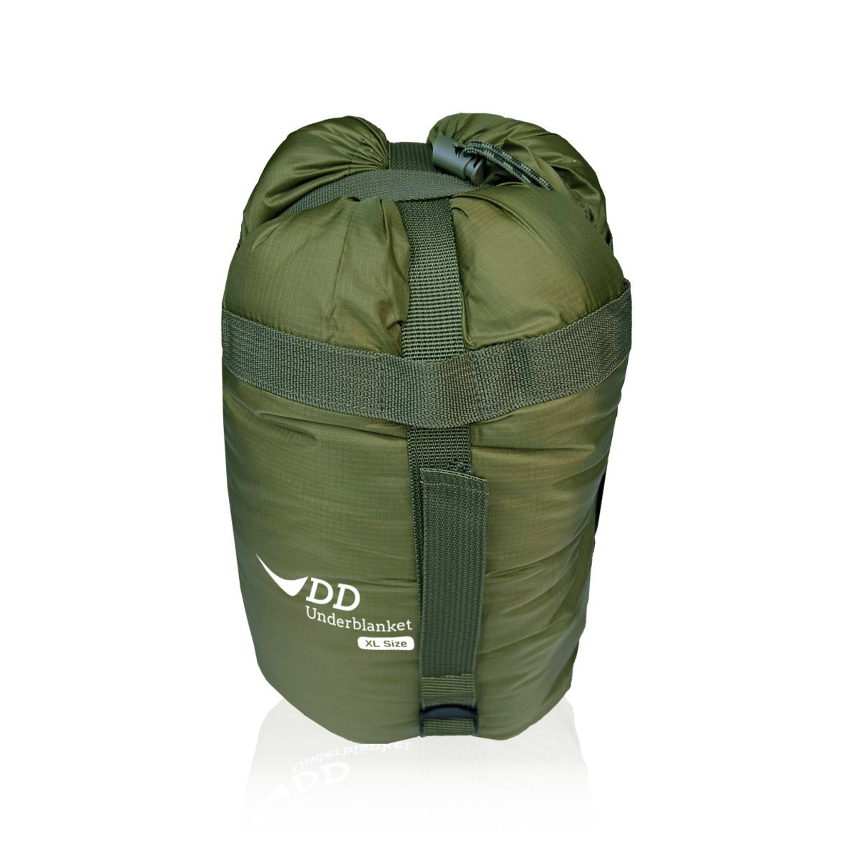 DD Underblanket XL in green, designed for larger hammocks, providing warmth and coverage for outdoor camping.