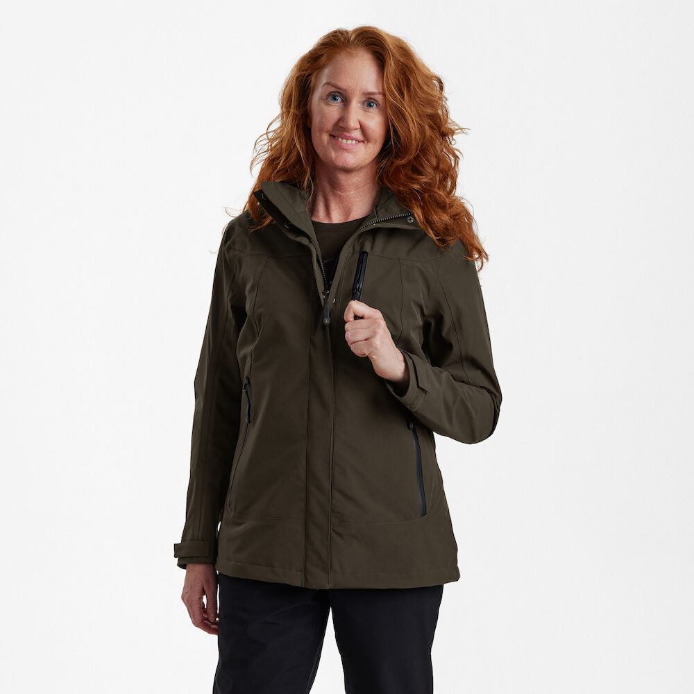 Lady Sarek Shell Jacket with hood, waterproof and windproof outdoor gear for women.