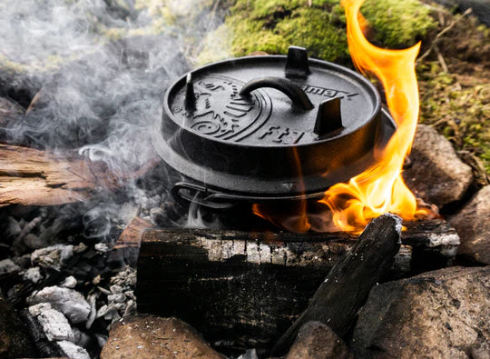 Petromax 1.6L Cast Iron Dutch Oven with Legs - Wylies Outdoor World