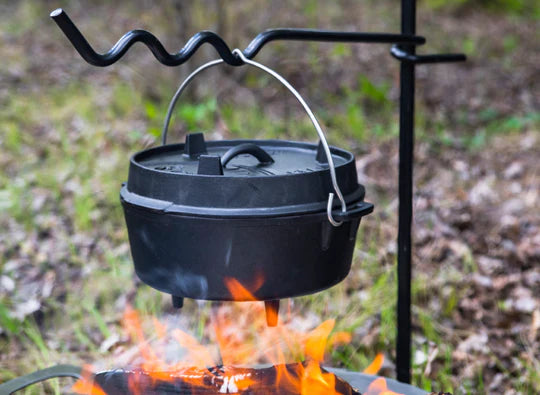 Petromax 3.5L Cast Iron Dutch Oven with Legs - Wylies Outdoor World