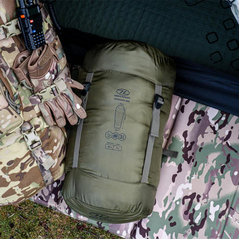 Highlander Defender 250 3 Season Sleeping Bag