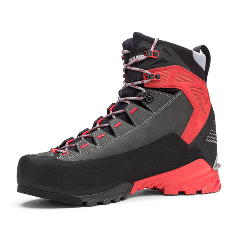 Kayland Stellar Nubuk GTX mountaineering boots with nubuck upper and Gore-Tex membrane for superior protection and comfort.