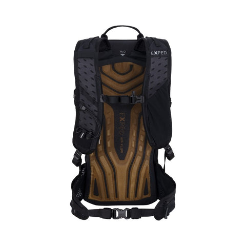 Skyline 12 ultra-compact backpack with Air Flow back system for comfort on hikes and everyday use.